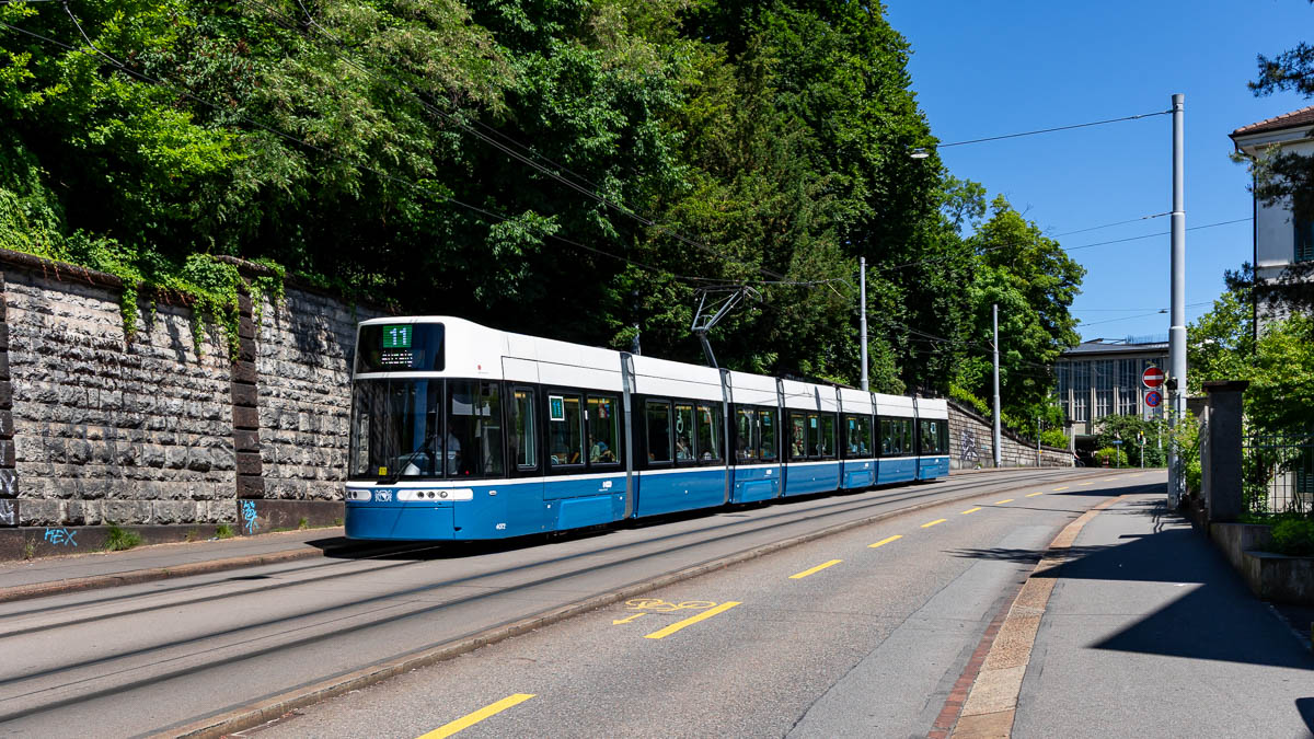 VBZ 4072 (Be 6/8 Flexity) Stadelhofen, Zürich