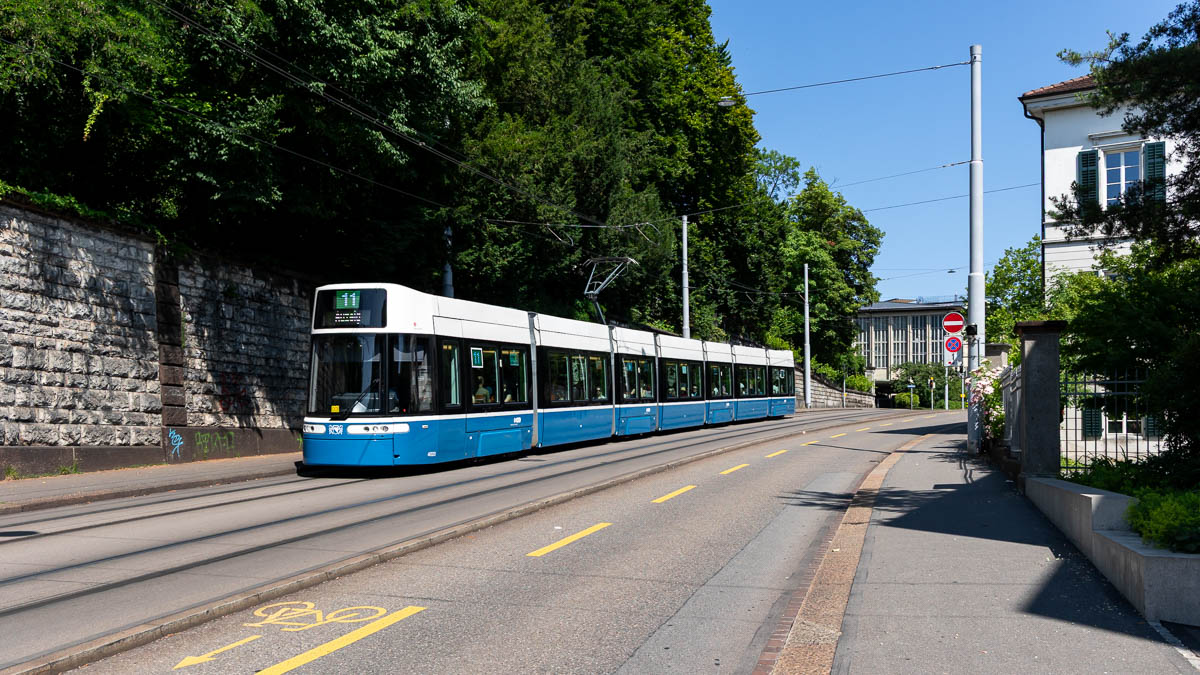 VBZ 4023 (Be 6/8 Flexity) Stadelhofen, Zürich