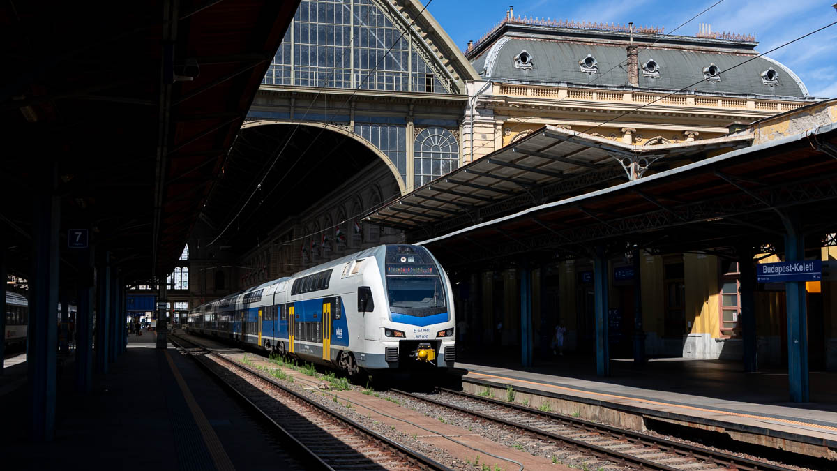 MÁV 815 020 Budapest-Keleti