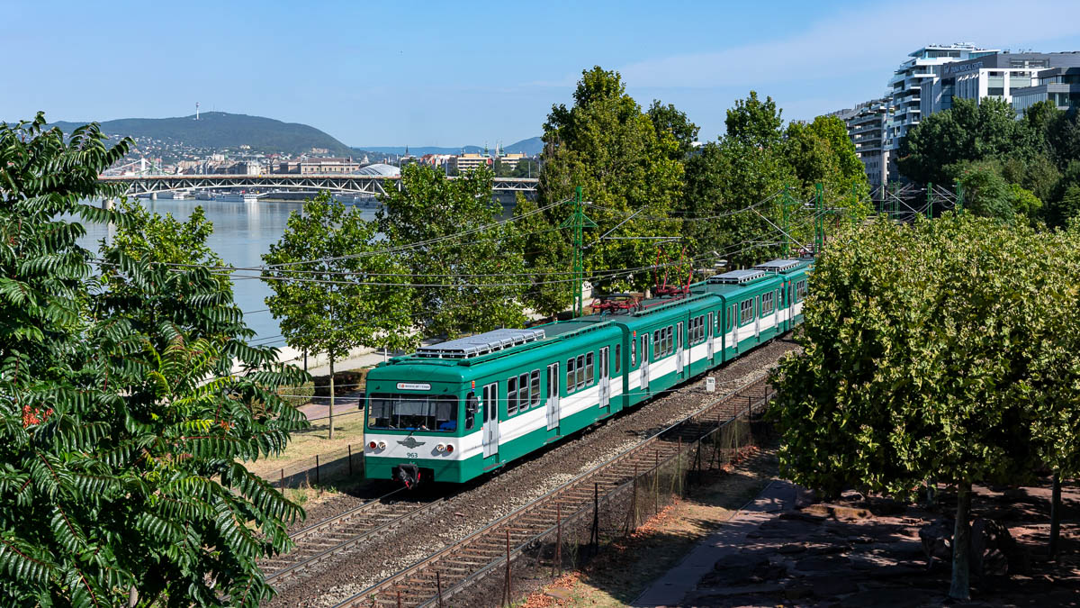 HEV 963 (Typ MXA) Nemzeti Színház, Budapest