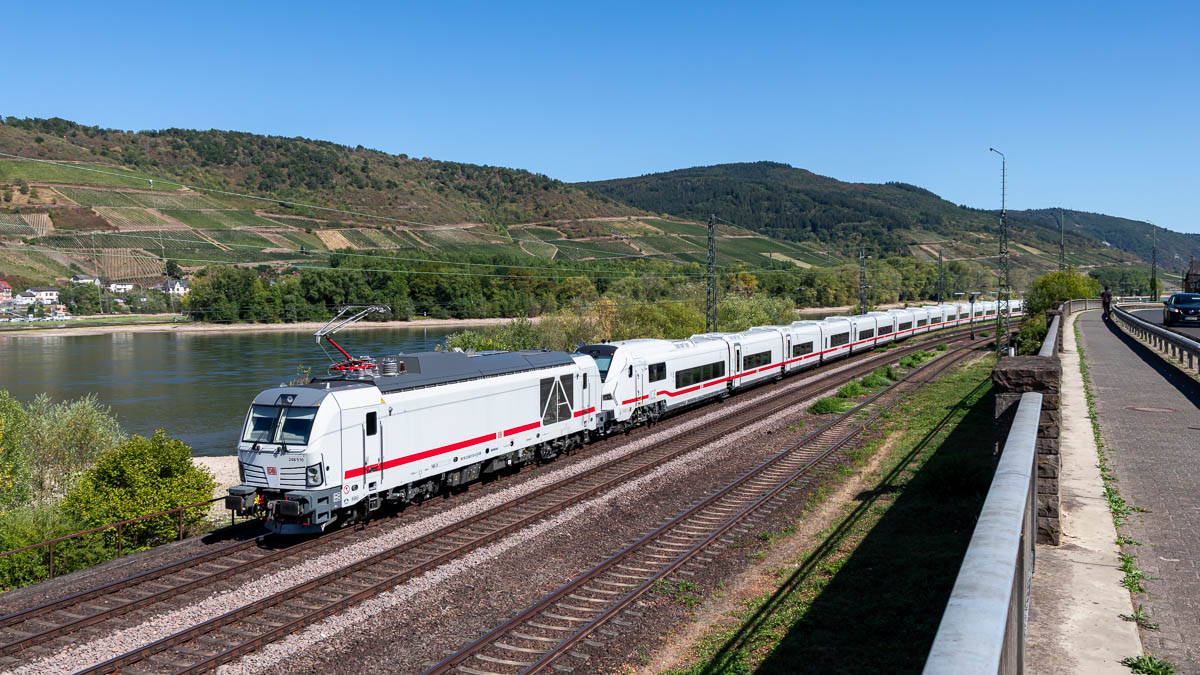 Fernzug mit DB 248 510 in Niederheimbach